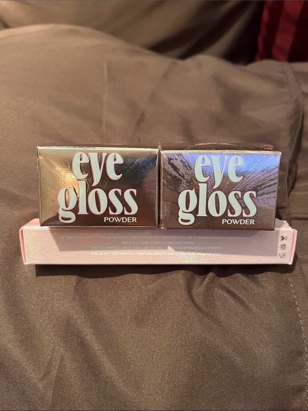 Eye Gloss Powder - Shimmery Rose Gold Eyeshadow